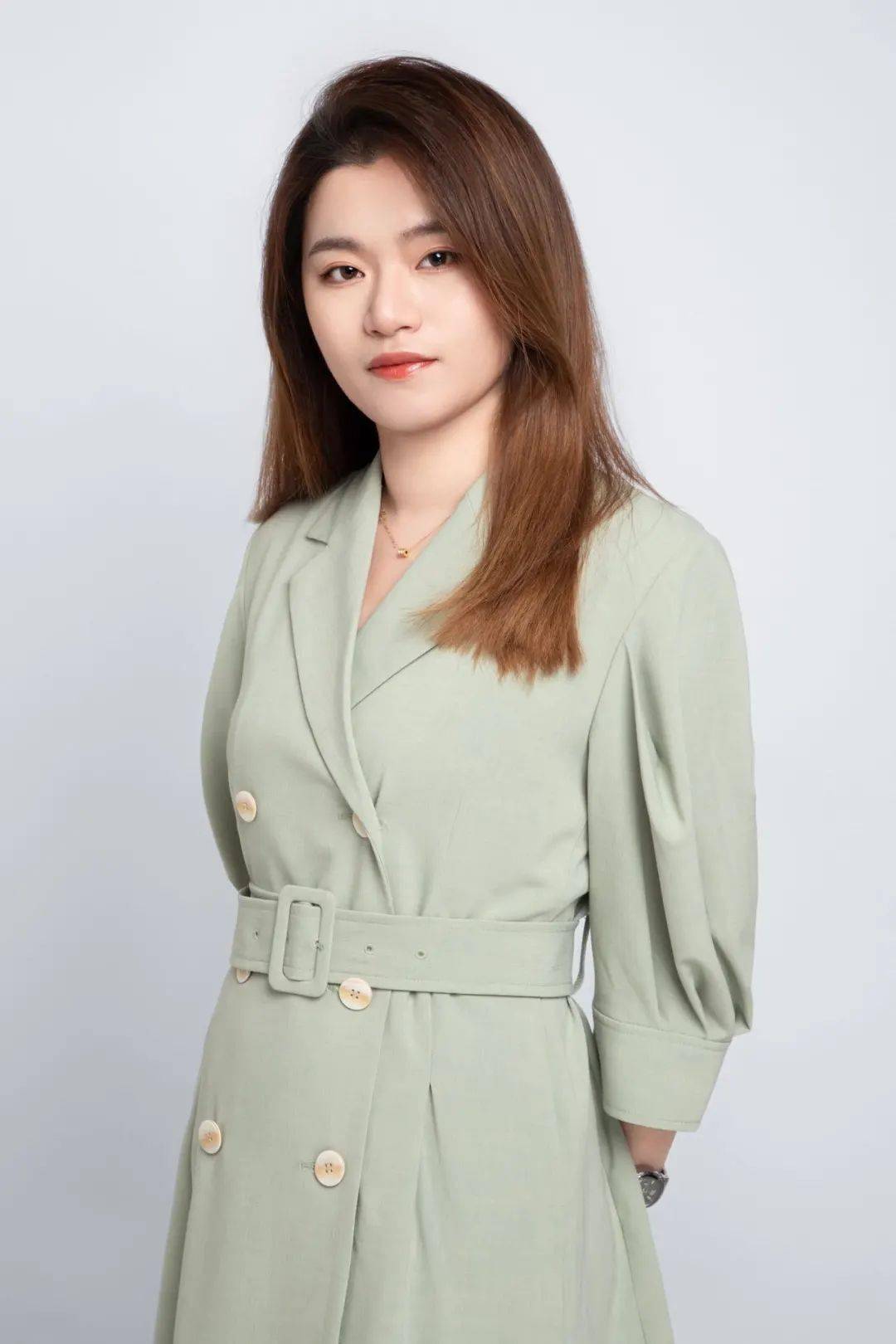 简介人物张海平浙大城市学院法学院行政管理专业本科生她是2021年国家