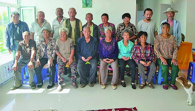 大庆农妇全继英,10年收养过40多个流浪孤寡老人_衣服_肇州县_肉包子