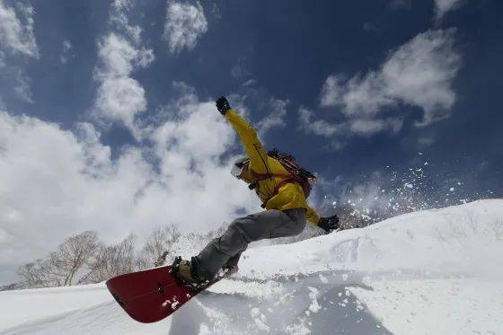 谈球吧体育又到一年滑雪季滑雪美照自在拍！(图5)