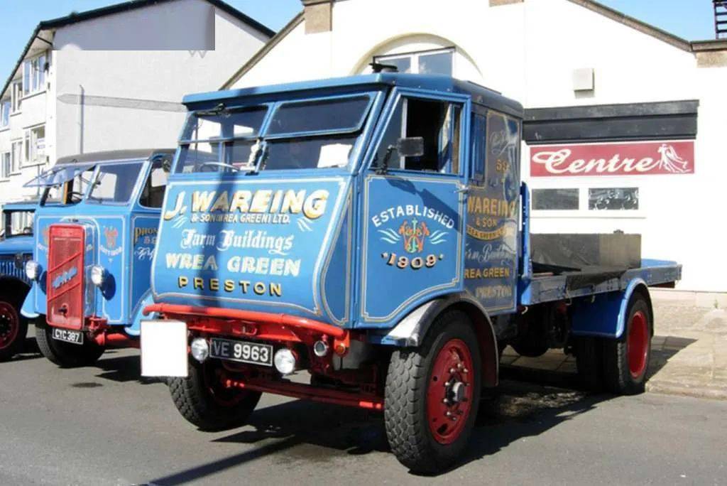 英国蒸汽动力的最后倔强驾驶室里带个大锅炉的哨兵卡车