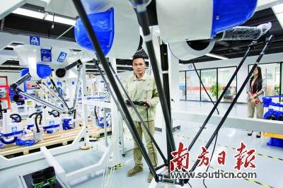 攻与守 转出新活力 奔向最前沿_东莞_发展_转型