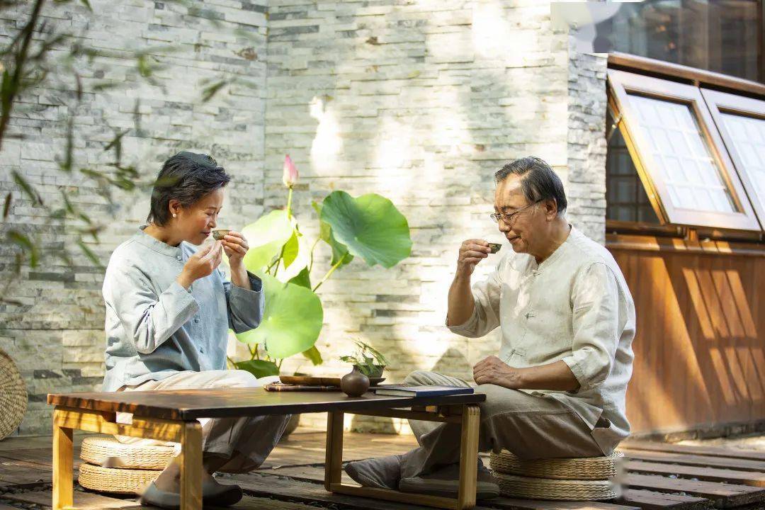 六旬老人长期喝浓茶致重度贫血健康喝茶要注意这些