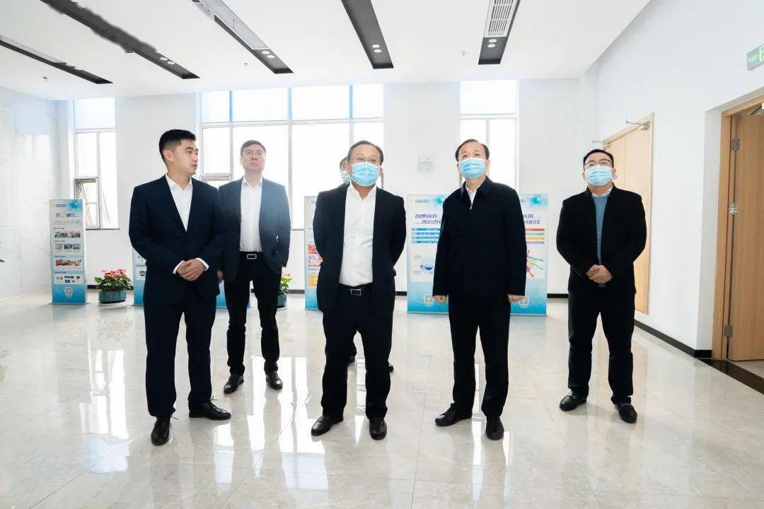 区委常委政法委书记徐立峰一行调研惠山高新区洛社镇政法综治工作