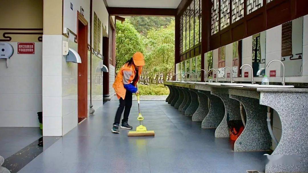 精心建设,让厕所颜值更高