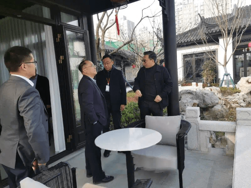 现场图华新蓝城·春江明月是山东国欣颐养集团华新地产与蓝城集团联合