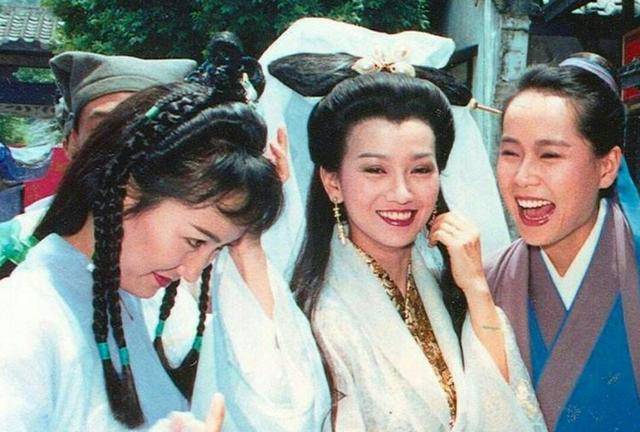 赵雅芝出演新白娘子传奇时多大了 469da711c0bc495780b2f11897645d91.jpeg