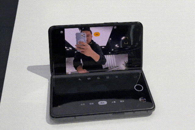 折叠屏被OPPO Find N玩明白了！能大能小手感好，售价7699元...有点意思