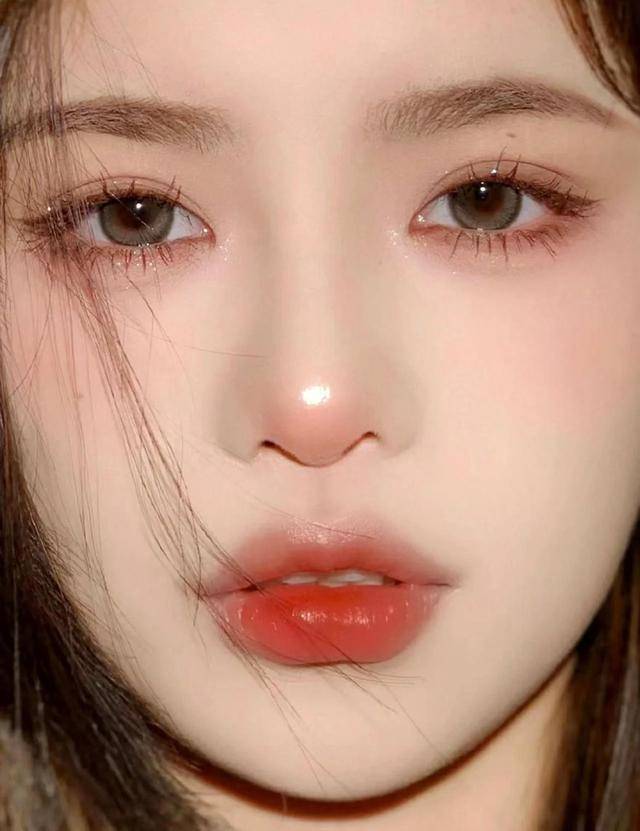 眼睛好看的女生,这4个特点很明显,拥有一半颜值都不低_时候_眼神