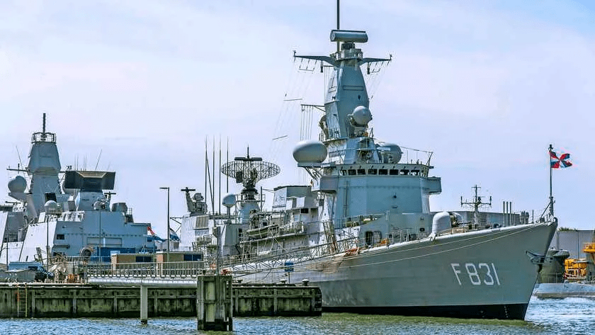 荷兰战船图片