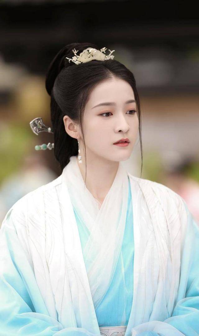 《农家媳妇:富贵临门》女军医重生,嫁给英俊将军,当富贵军嫂!