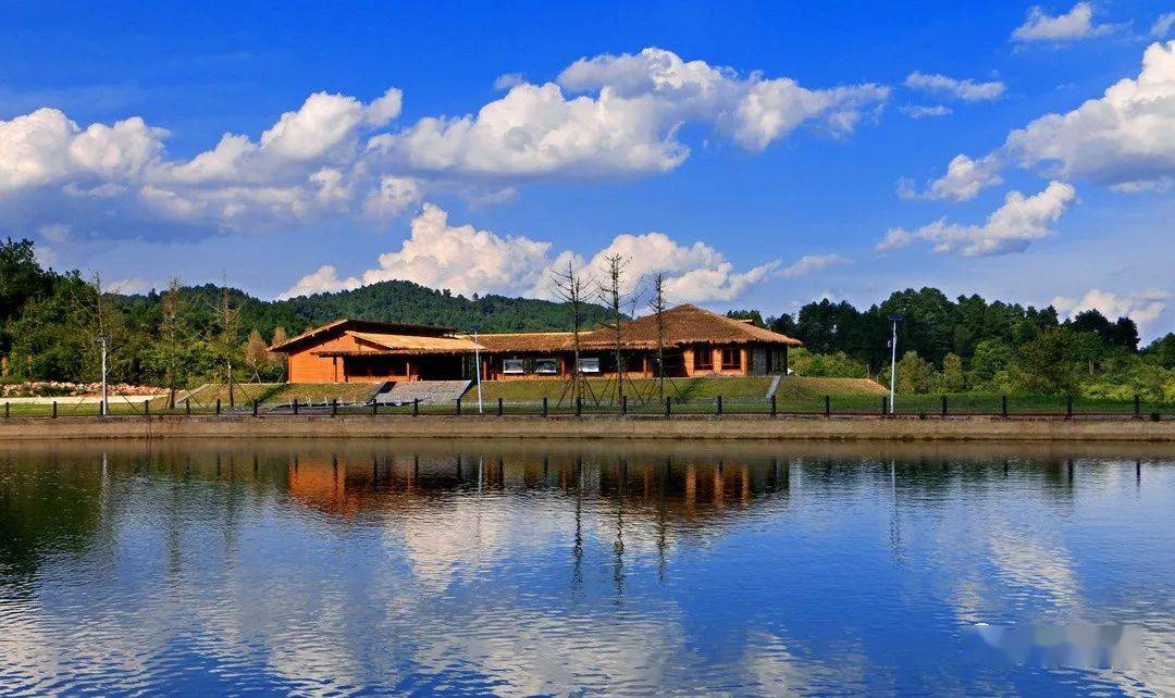 振兴乡村新篇章修文县大木村乡风文明踏歌来