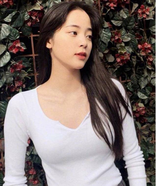 欧阳娜娜的身材有多棒 ee19bf6d35a341f3a6f588eddac8df44.jpeg