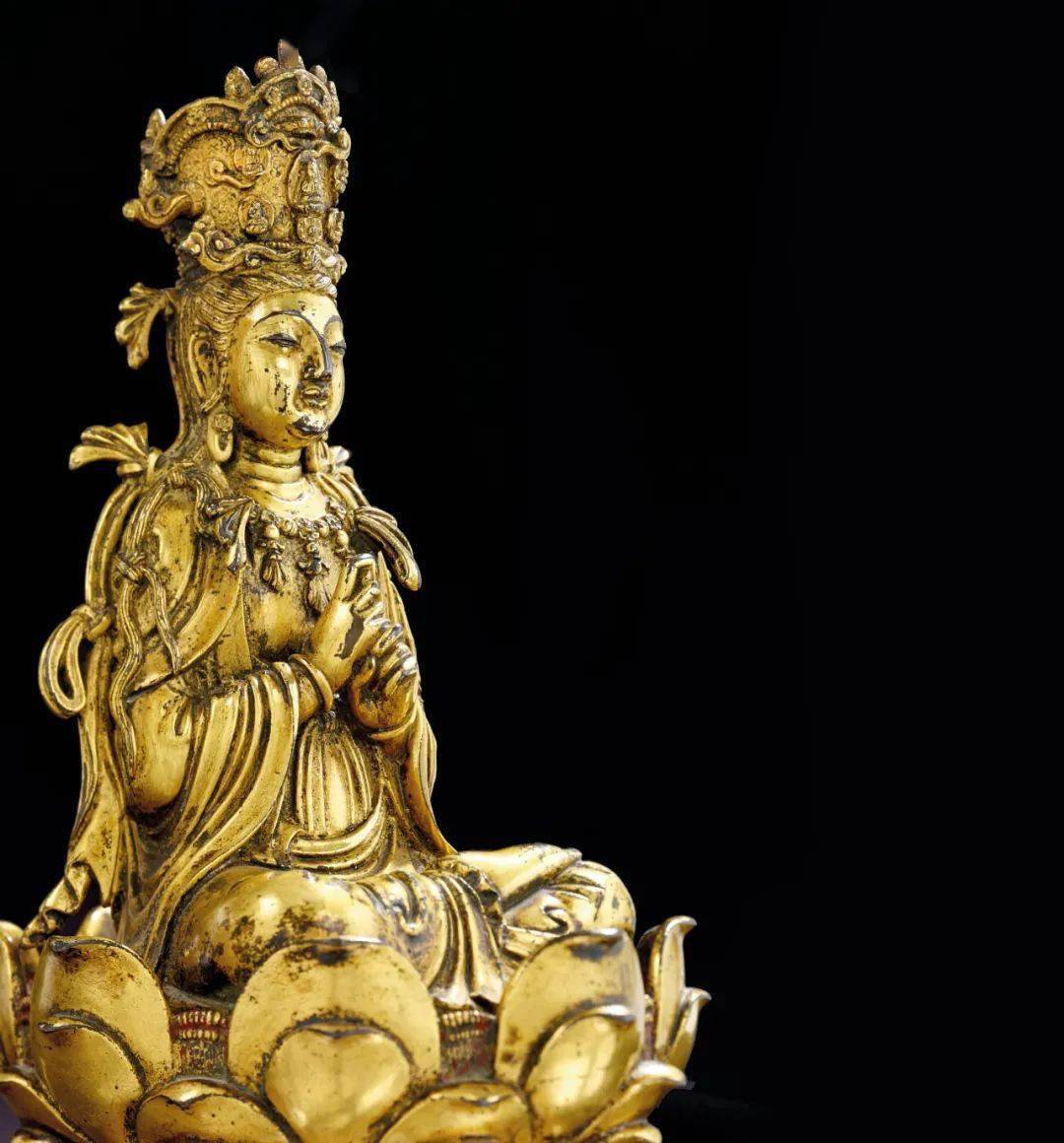 天价成交的造像辽鎏金铜大日如来坐像