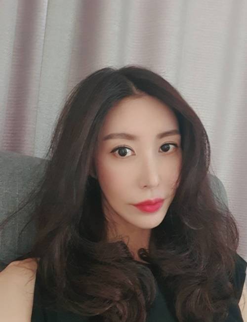 46岁成贤娥皮肤身材逆天韩国小姐出身陷性丑闻看了又看饰李胜美