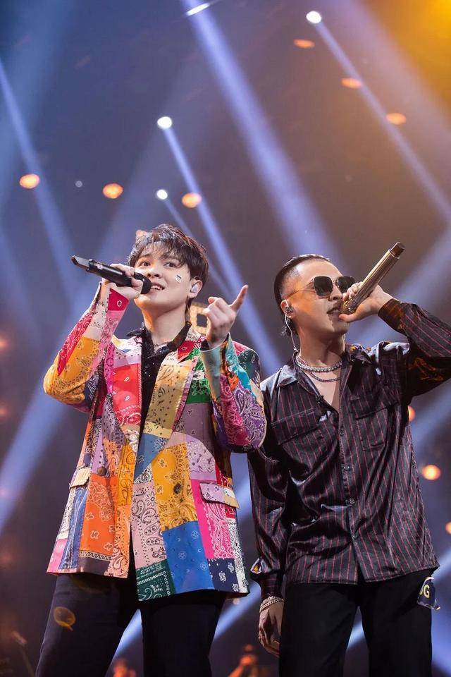 龚琳娜早安上九天舞台中国风trap 单依纯lambert月光专线超浪漫