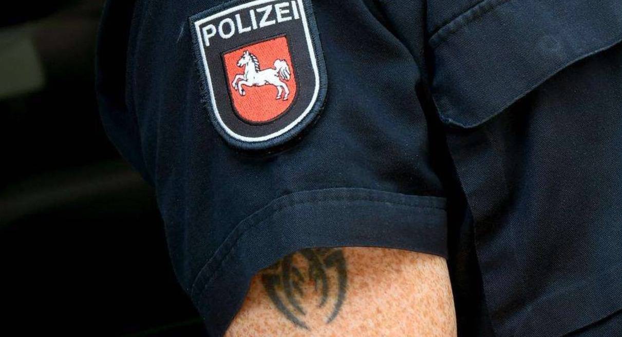 哪些国家允许警察纹身看看各国警察的纹身