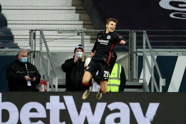 尼亞卡特|德甲：法蘭克福勝美因茨