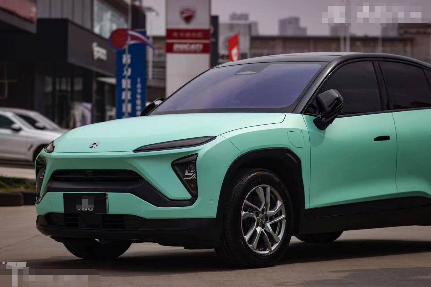 蔚来ec6改色蒂芙尼蓝 优雅与轻奢_搜狐汽车_搜狐网