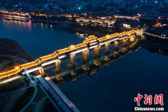 夜景|重庆黔江濯水风雨廊桥夜景璀璨