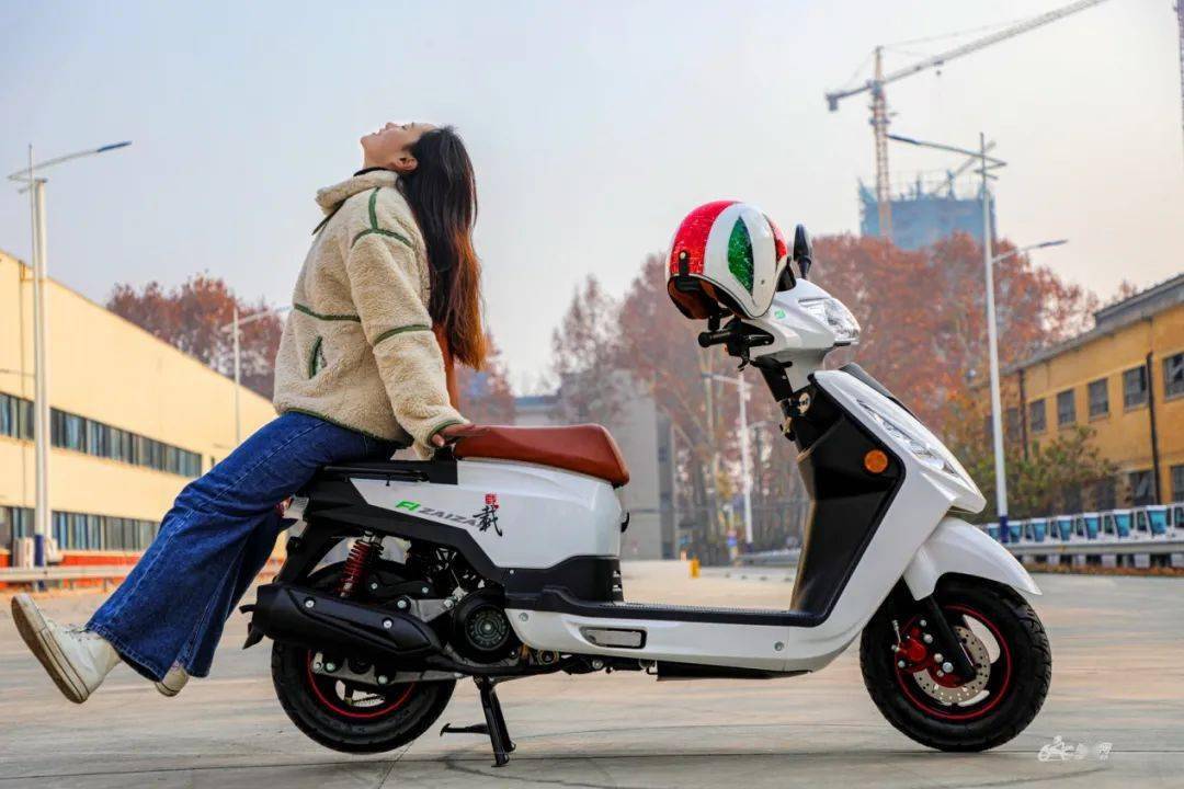 绵羊中的小皮卡大阳载载125评测