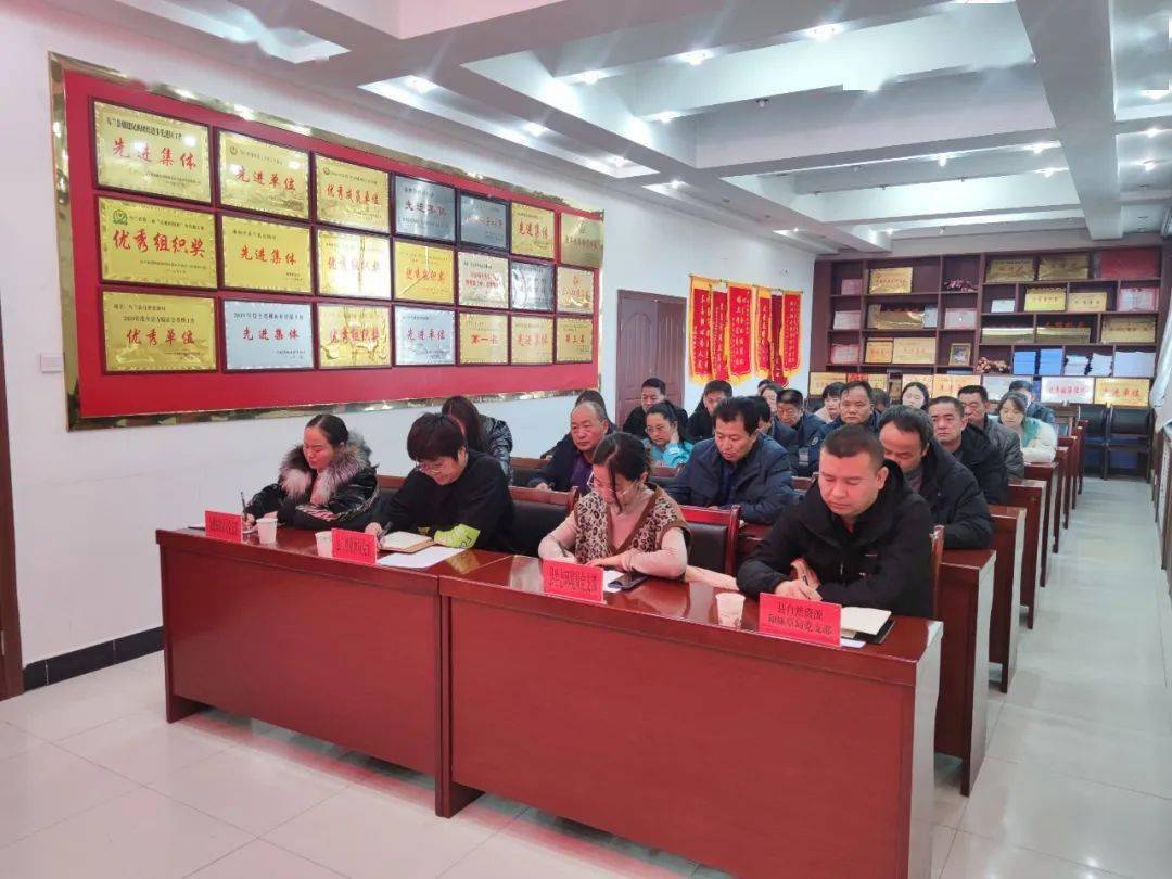 县政府副县长唐生林深入联点党支部开展十九届六中全会精神宣讲