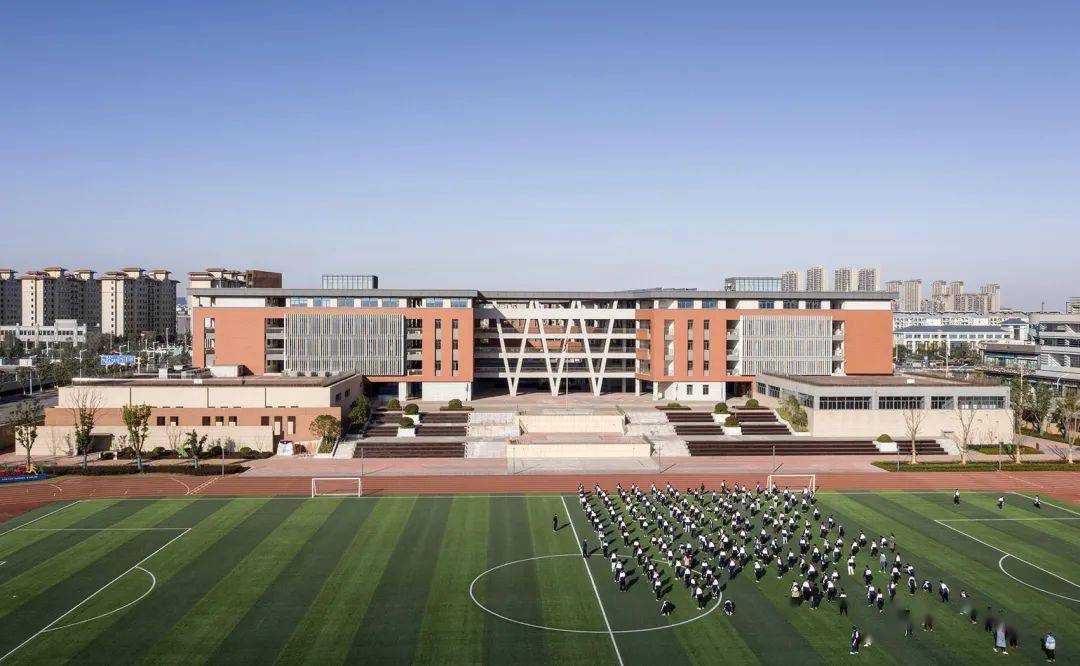 地平线安徽铜陵市西湖新区中学及小学