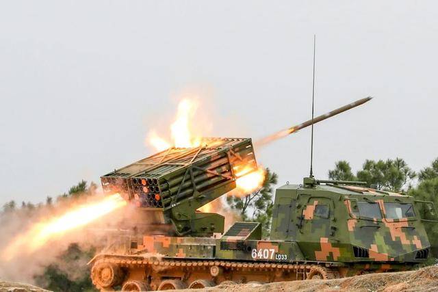 我军轻型火箭炮列装全力建设高机动轻型旅打赢敌重装甲部队
