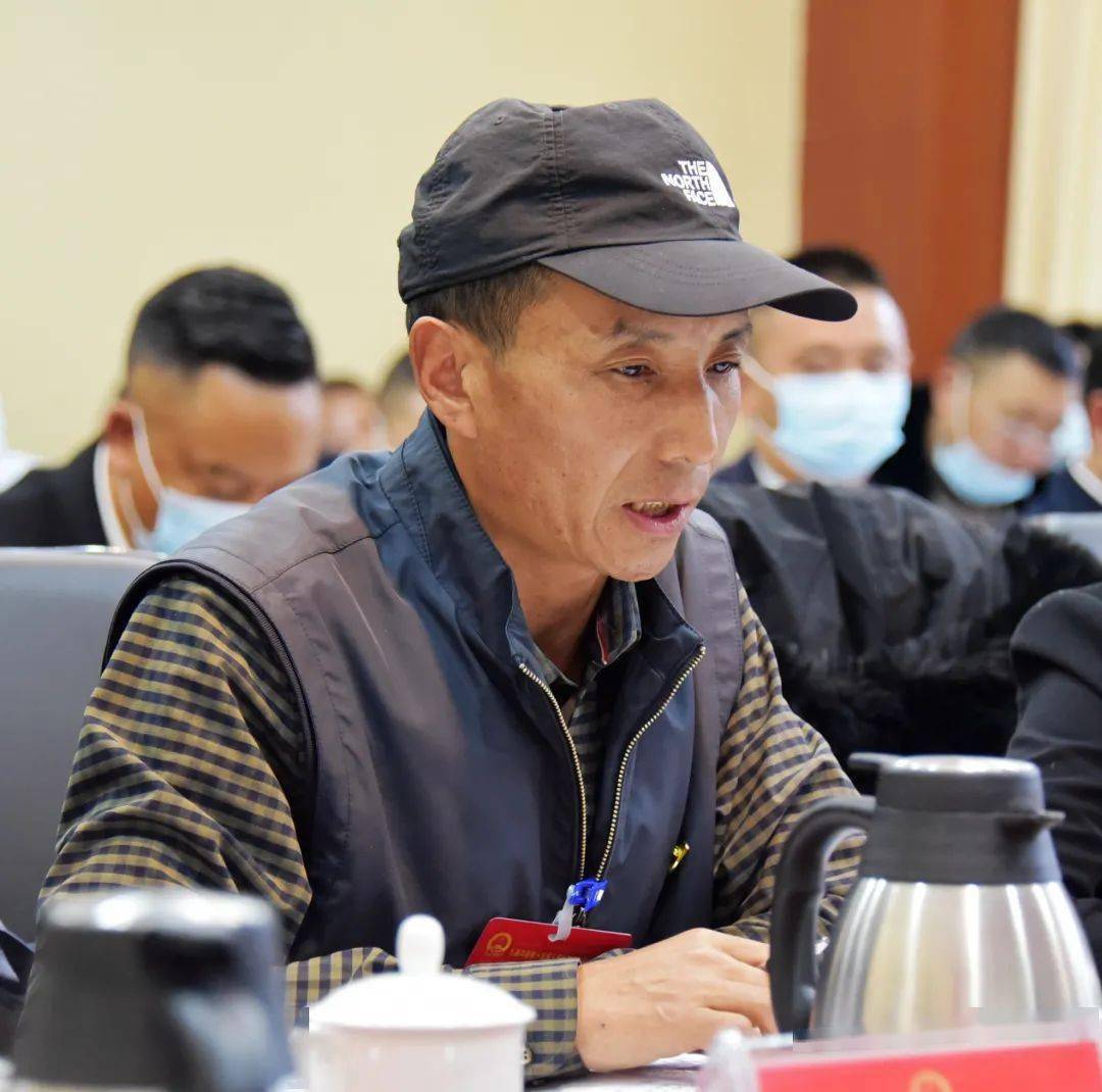 贺松参加漳扎代表团审议政府工作报告