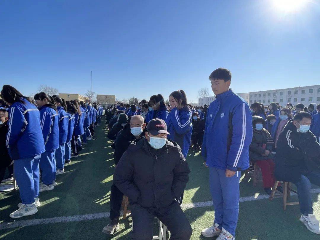 安新县实验中学举办的这个活动真好!_教育_演讲_家长