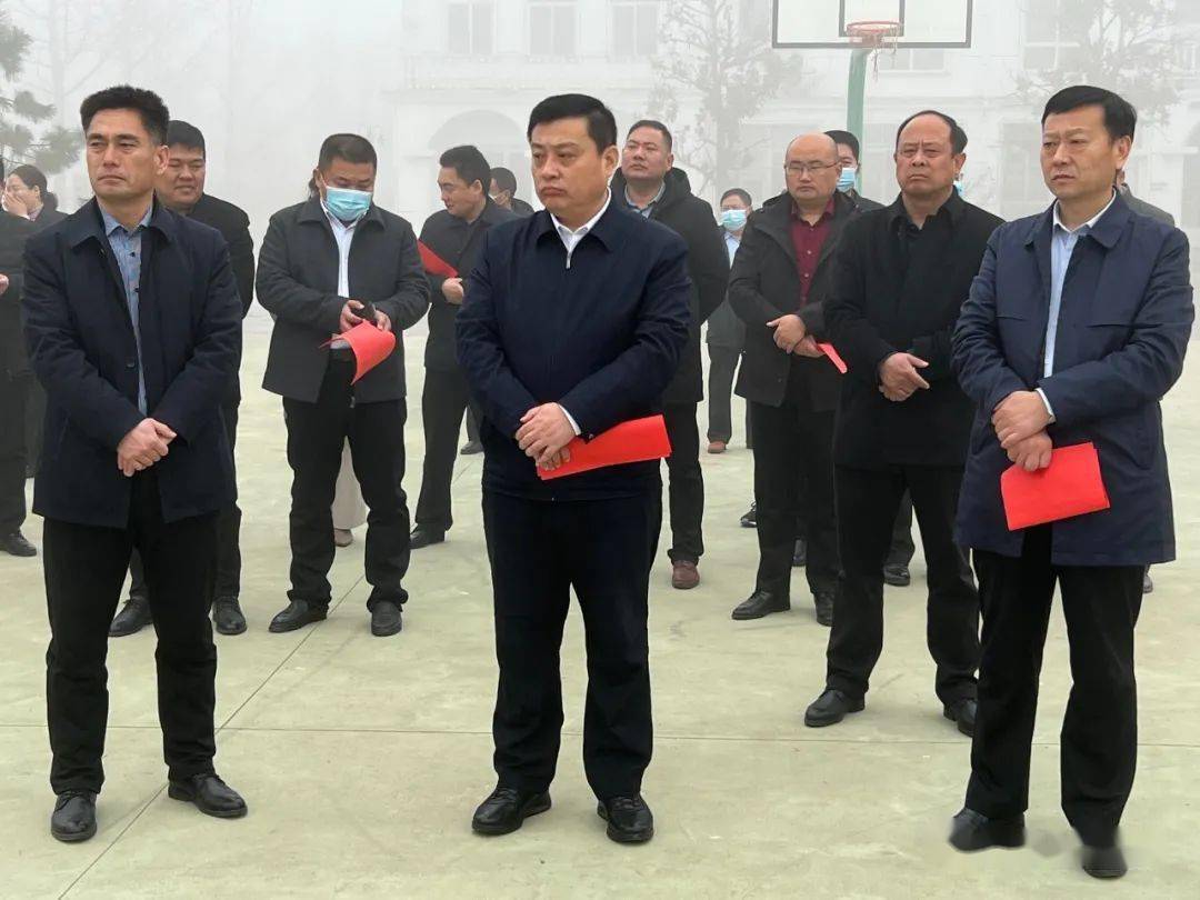 会前,与会人员先后到郯城街道东城社区综治中心,红花镇综治中心,重坊