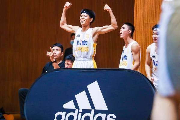 青少年|阿迪达斯联手Jr. NBA助力新一代篮球青少年圆梦