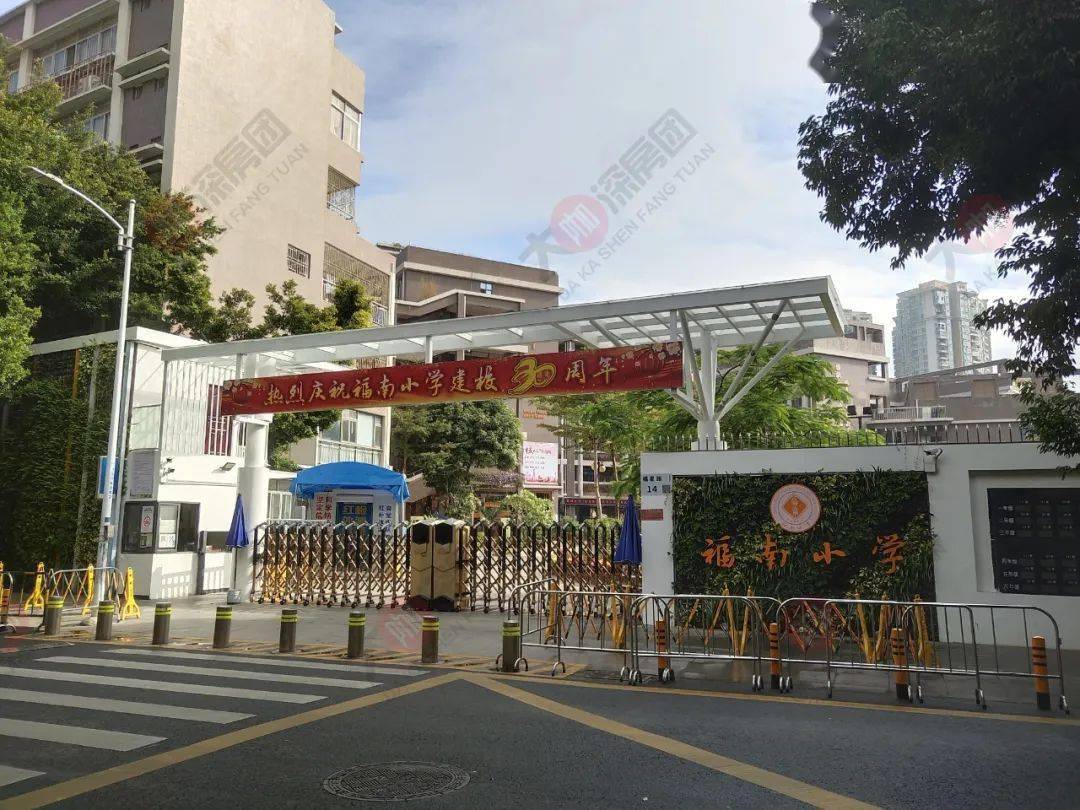 从规划的平面图分析,这里预计会建成住宅,而福南小学和乐贝尔幼儿园