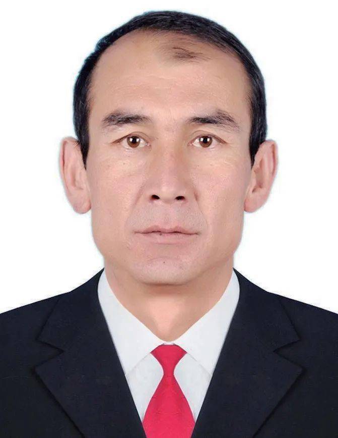 艾热提·马木提1969年10月出生在新疆和田地区皮山县.