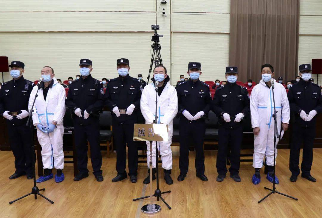 关注2021年12月24日,甘肃省定西市中级人民法院一审公开开庭审理了