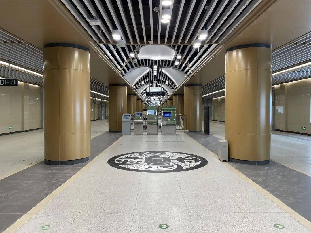试乘天津地铁4号线带你揭开新线路秘密