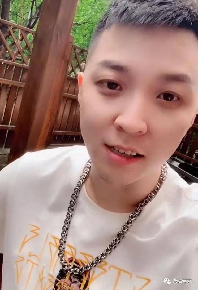 网红故事王小国想回快手无奈违约金几千万不舍恩师方丈落泪