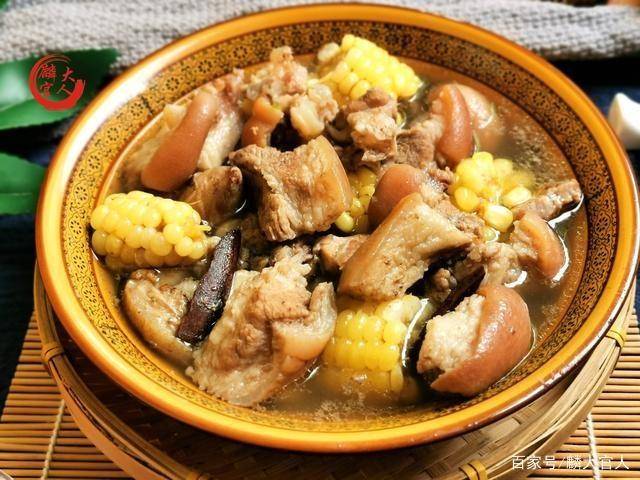 猪脚怎么煲汤最有营养 9ec51d817d4b4e31a1e46c2e6fb460ba.jpeg