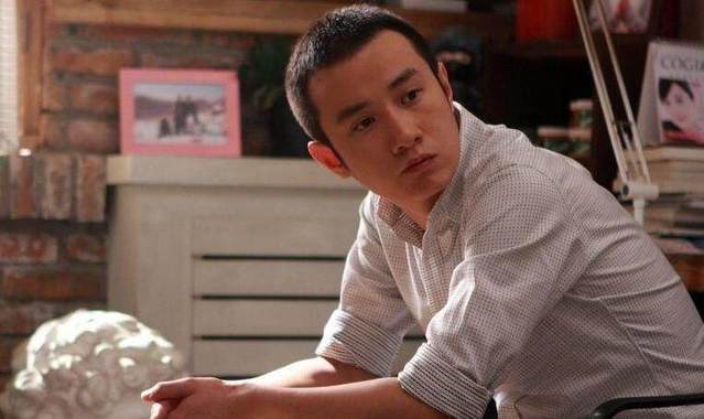 《海洋天堂》,饰演自闭症患者王大福,同年参与拍摄抗战题材的电视剧