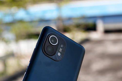 但换上酷安老哥的手机壳,不说了,小米11牛啤.