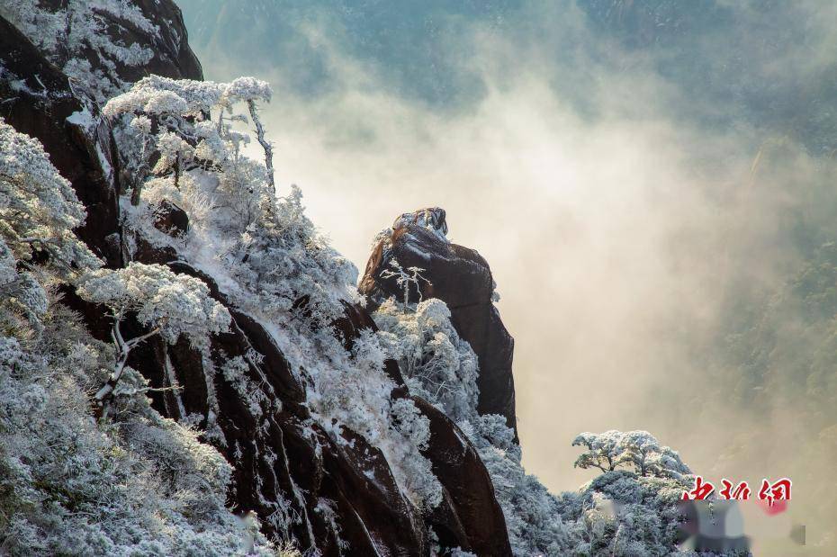 银装素裹|航拍江西三清山雪景：银装素裹宛如童话世界