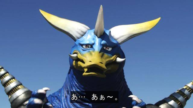 特利迦奥特曼蓝色雷兽是吃货一堆馒头搞定吃完翻脸打人