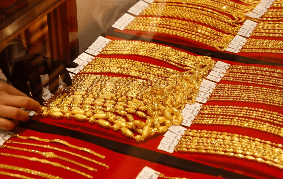 多家机构分析显示,黄金珠宝行业景气度保持高涨的背