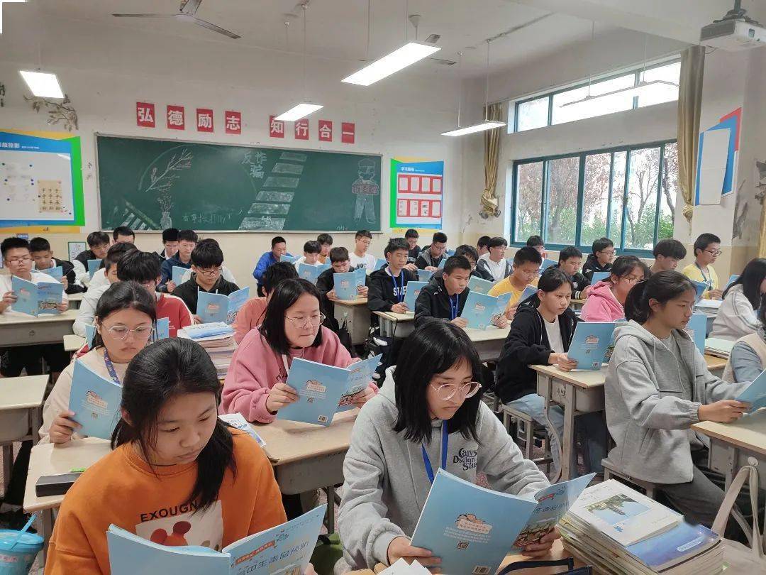 (常熟市技工学校)(常熟市常清中学)12月23日,工作小组来到昆山天翔