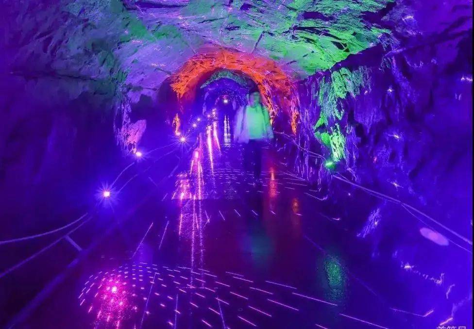 八闽第一峰赏雾凇建宁金铙山凌空索道带你穿山越岭夜宿云端木屋冬赏