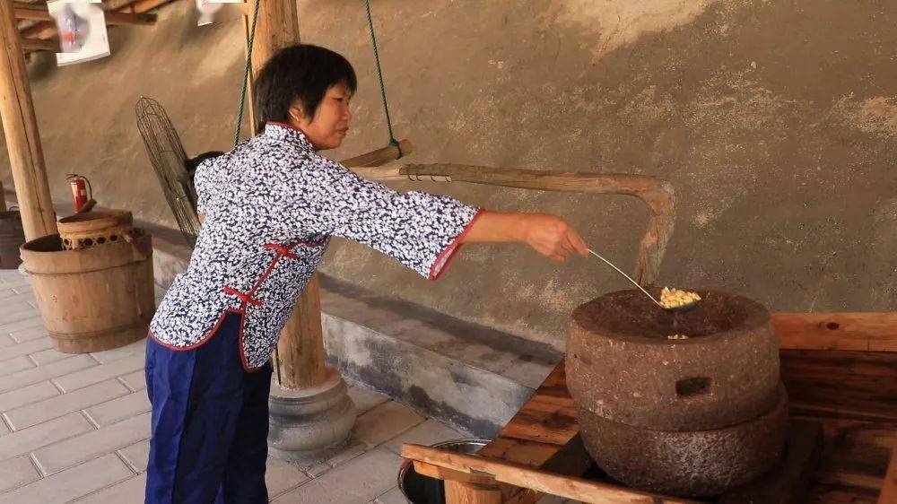 驼子人物照片图片