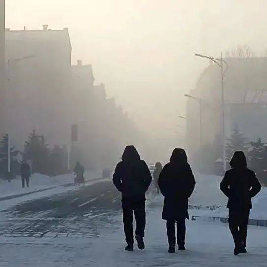 今夜开始,图里河镇等林区最低气温重回-40℃以下,极寒天气再现。_大部地区_全区_内蒙古