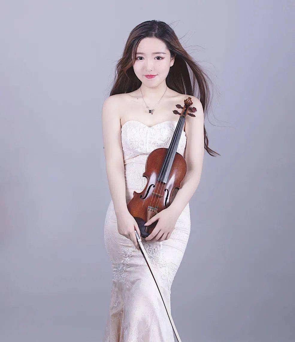 纵横经典 四海弦歌 i 第三辑——弦·韵室内乐团_小提琴_首席_谢楠