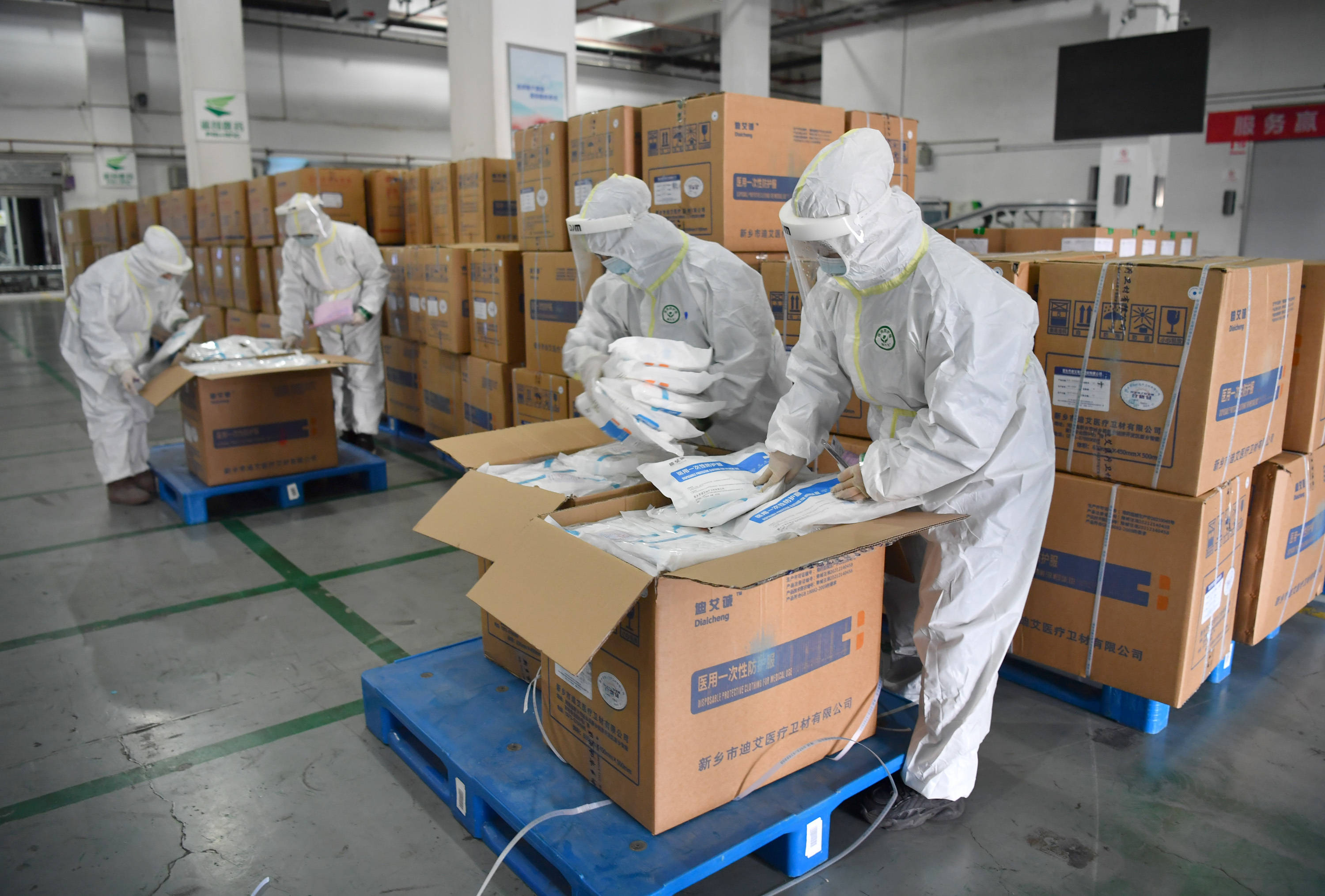 (新华全媒 )西安:防疫"粮草"不掉队_控股集团_邵瑞_药品