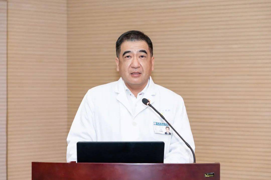 市立医院党委副书记许珊瑶主持活动⇩市卫生健康委相关处室负责人