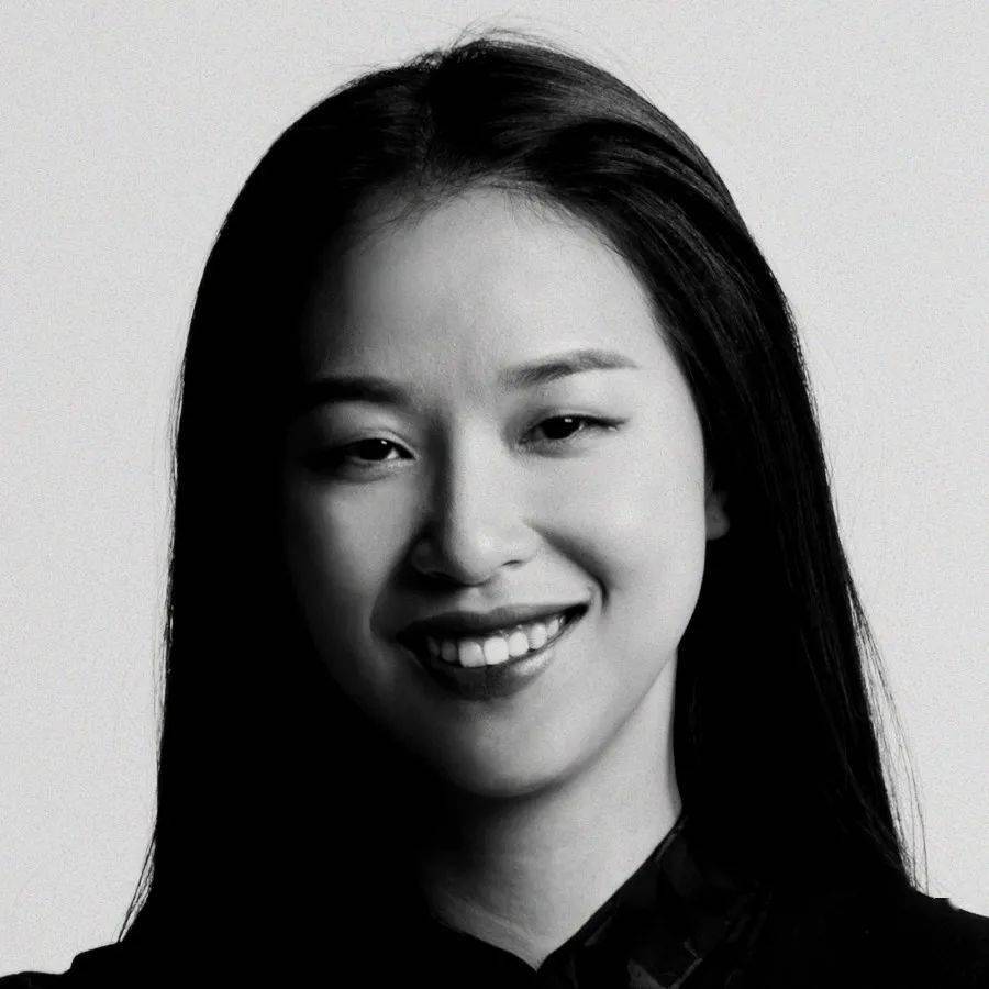 张译文科幻创意内容机构微像文化ceo,致力于为中国科幻创意内容孵化与